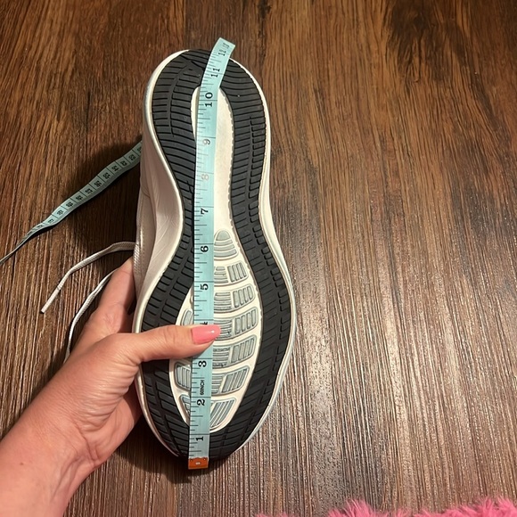 Le Tigre White Women's TW-Loughlin Leather/Nylon Sneakers - Picture 10 of 11